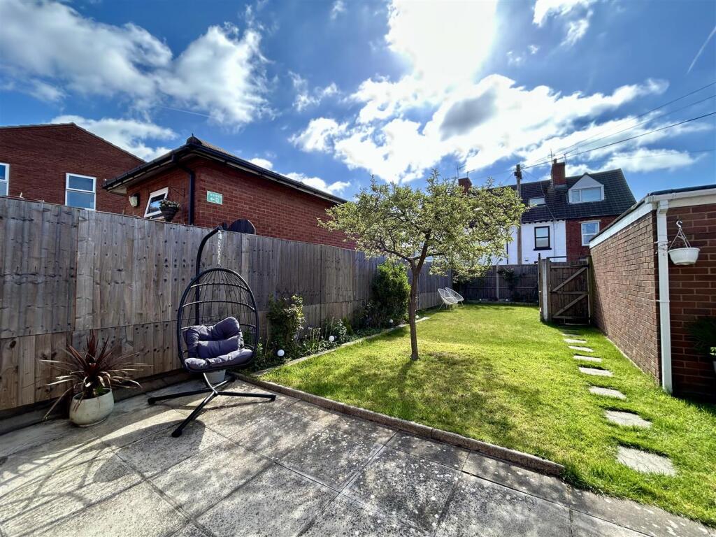 Additional image 19 of Reddal Hill Road, Cradley Heath