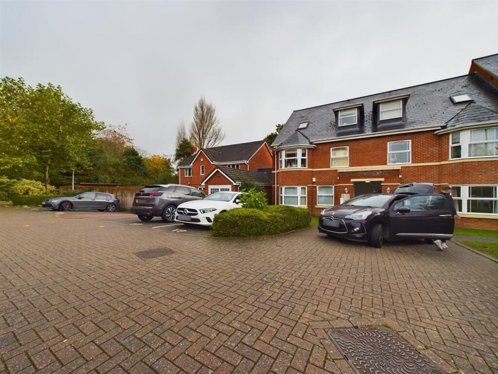 Additional image 12 of 6 Monkspath Hall Road Solihull B91 3DN