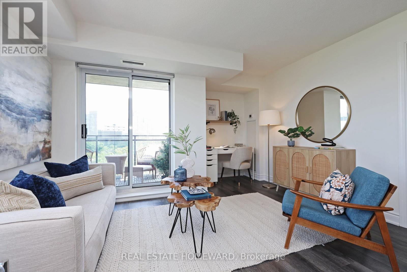 #608 - 120 DALLIMORE CIRCLE|Toronto (Banbury-Don Mills), Ontario M3C4J1