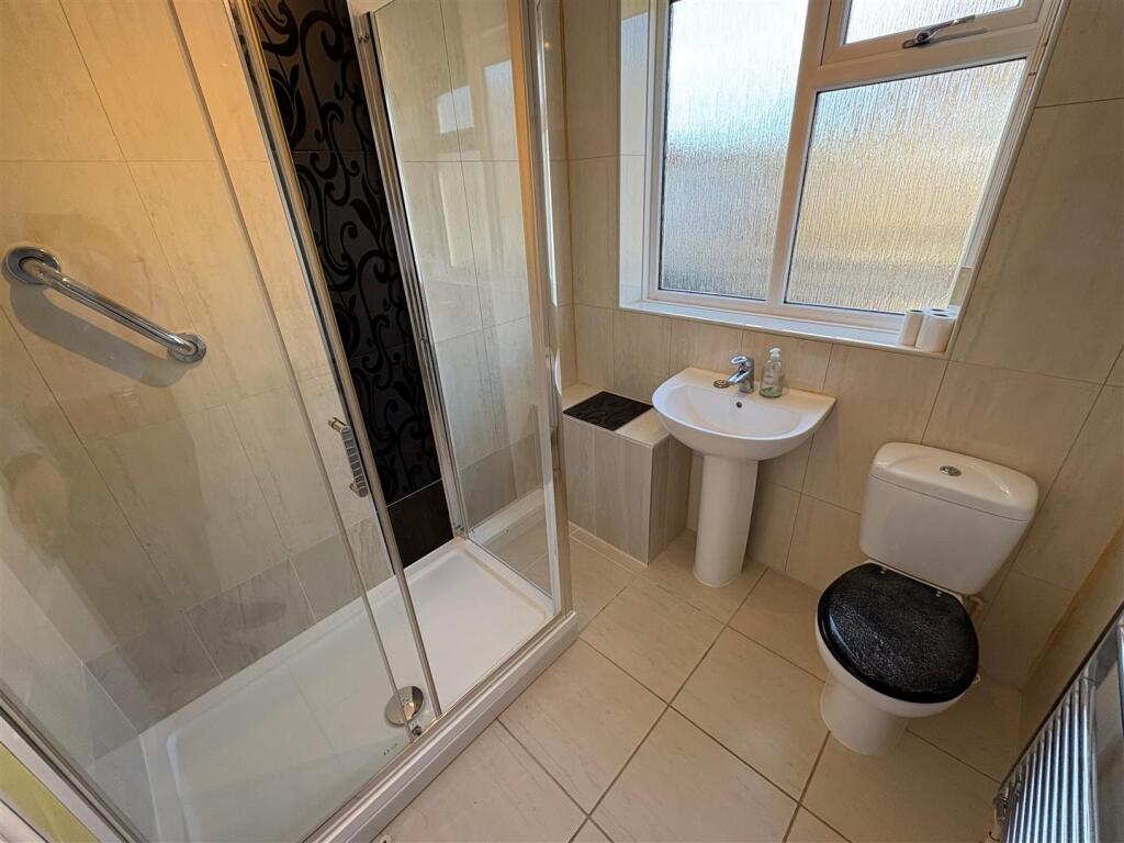 Additional image 8 of Foxhill Avenue, Queensbury, Bradford