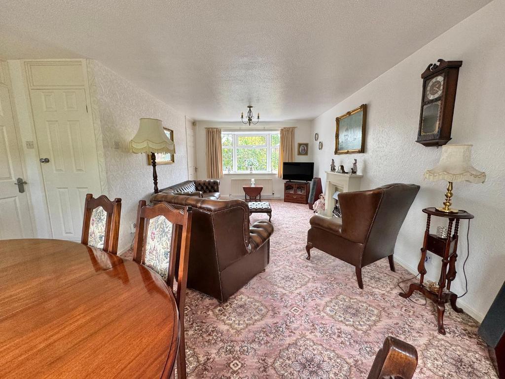 Additional image 6 of St Cuthberts Close, West Bromwich, West Midlands, B70 6TP