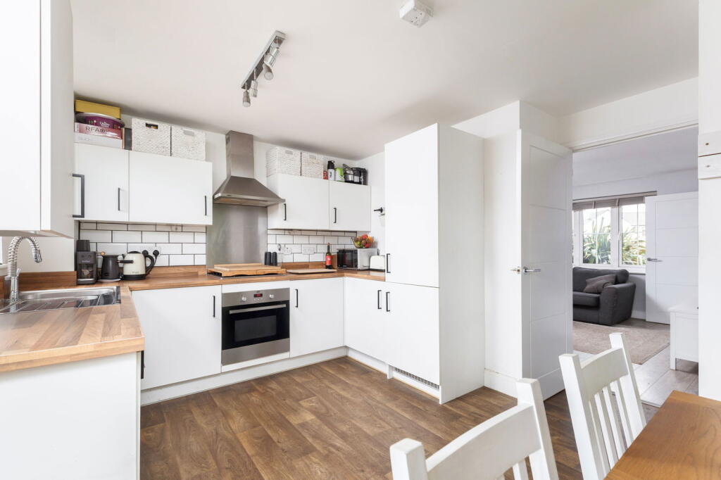 Additional image 25 of Brompton Drive, Bradford, BD10 0DW