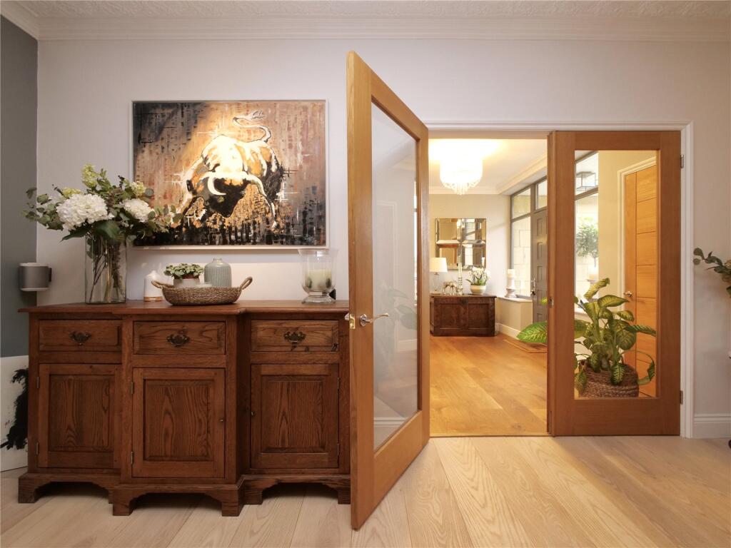 Additional image 13 of Oustanding Five Bedroom House In Pilton