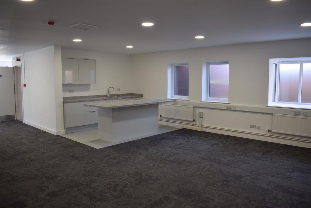 Additional image 13 of Unit 2 at Henley Court Off High Street, Henley-In-Arden
