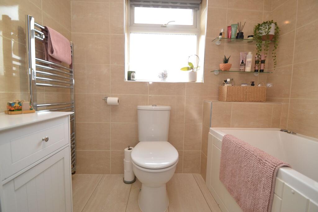 Additional image 27 of Croftlands, Idle,