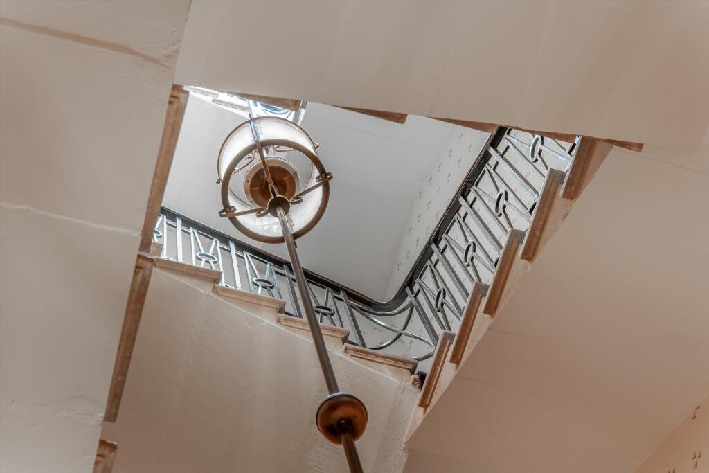 Additional image 17 of Royal Crescent, Bath, Somerset, BA1