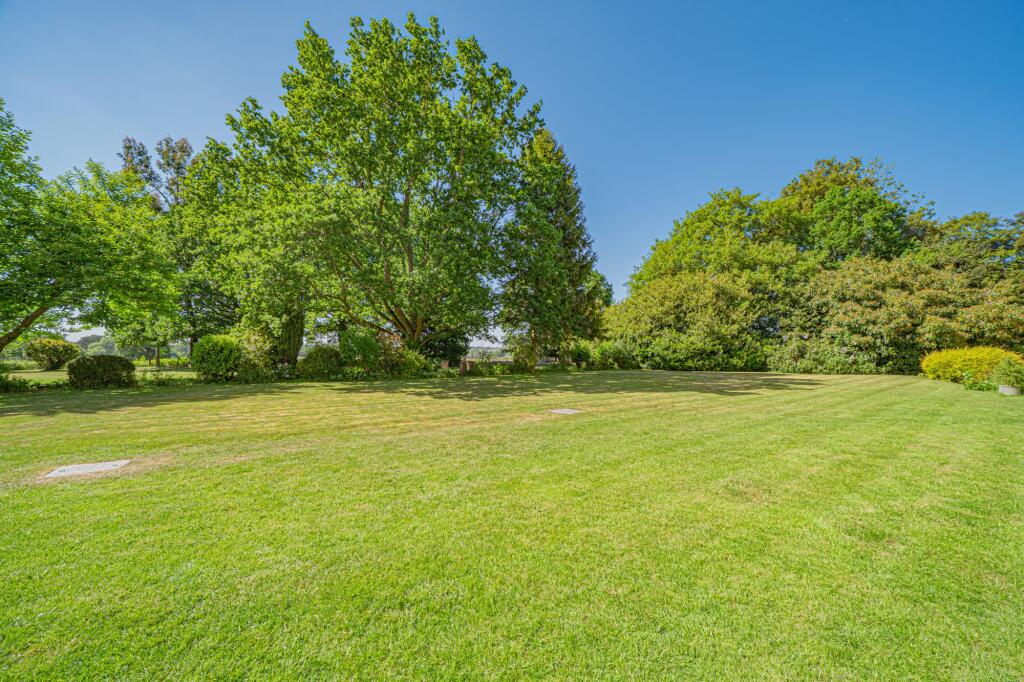 Additional image 25 of Warwick Road, Knowle, B93