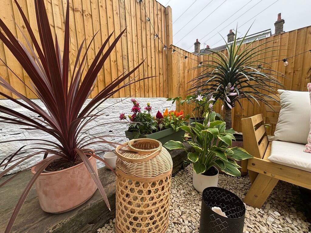 Additional image 17 of Ashmount, Clayton, Bradford