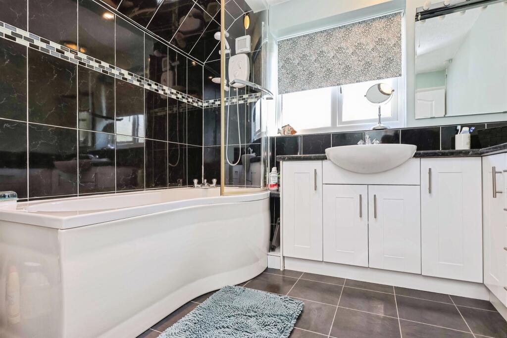 Additional image 9 of Barnford Crescent, Oldbury