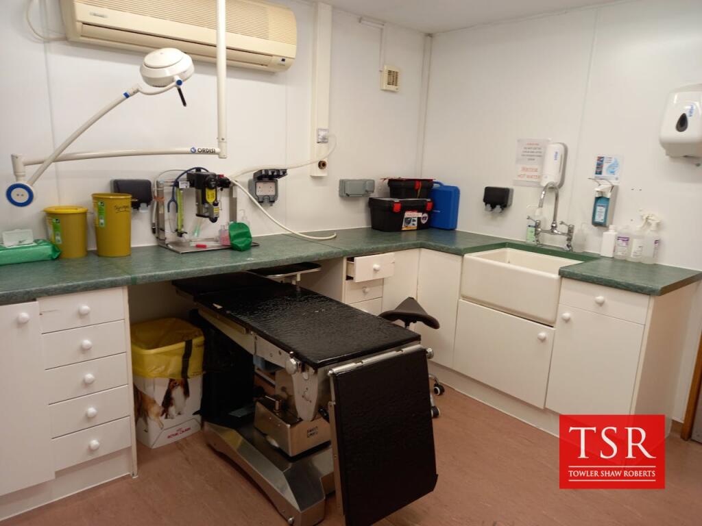 Additional image 7 of Oakfield Veterinary Practice, Hockley Road, Wilnecote, Tamworth, B77 5EF