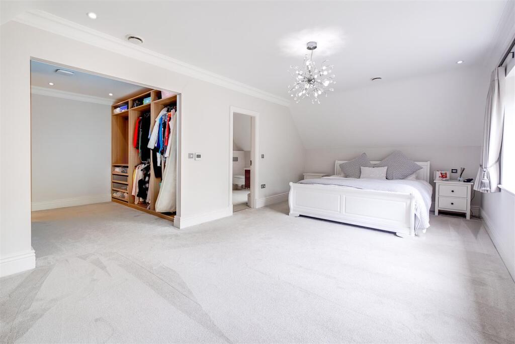 Additional image 32 of Hartopp Road, Four Oaks Park