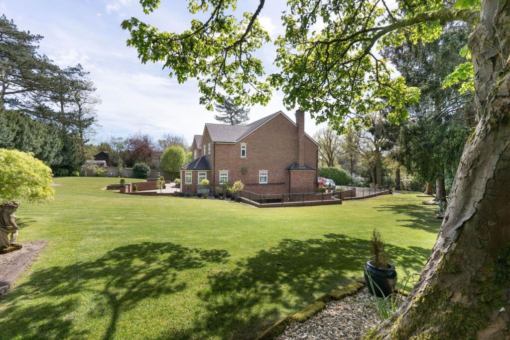 Additional image 31 of Plymouth Drive, Barnt Green, B45