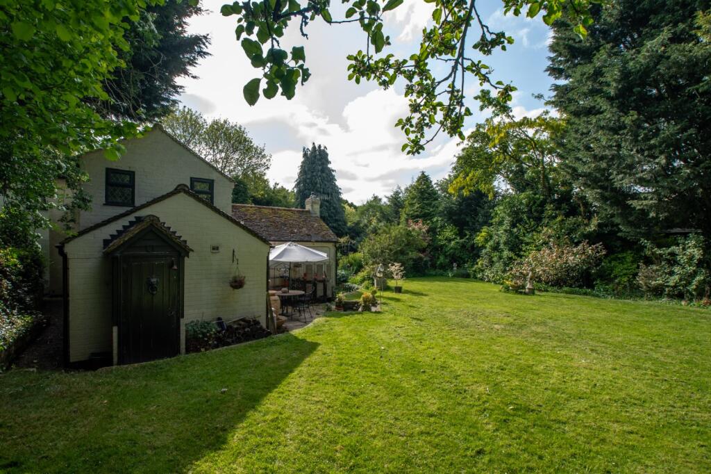 Additional image 11 of Hinton Fields, Bournheath, Bromsgrove, Worcestershire, B61