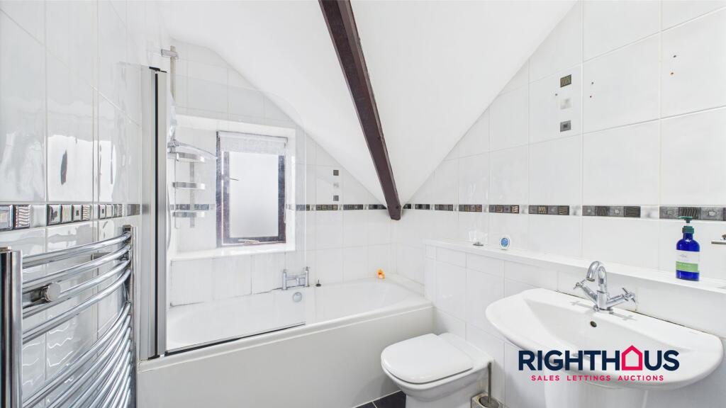 Additional image 5 of Ridgewood Close, Baildon, BD17