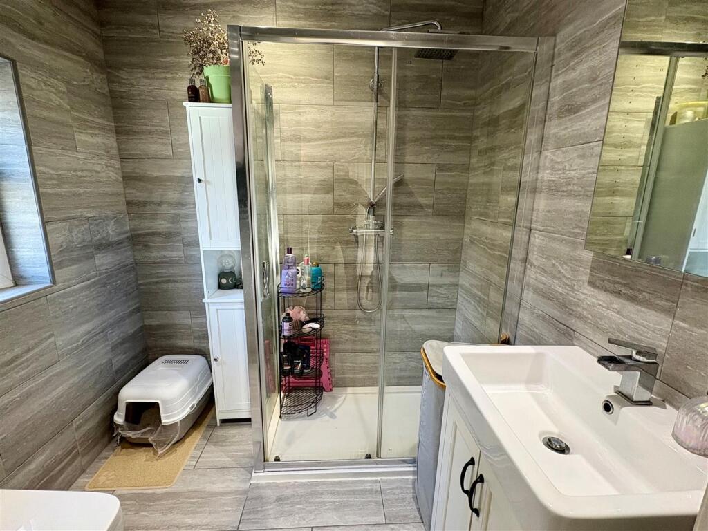 Additional image 10 of Upper Lane, Gomersal, Cleckheaton