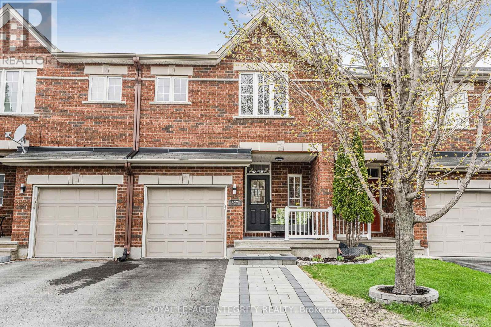527 SALZBURG DRIVE|Ottawa, Ontario K4A0C6