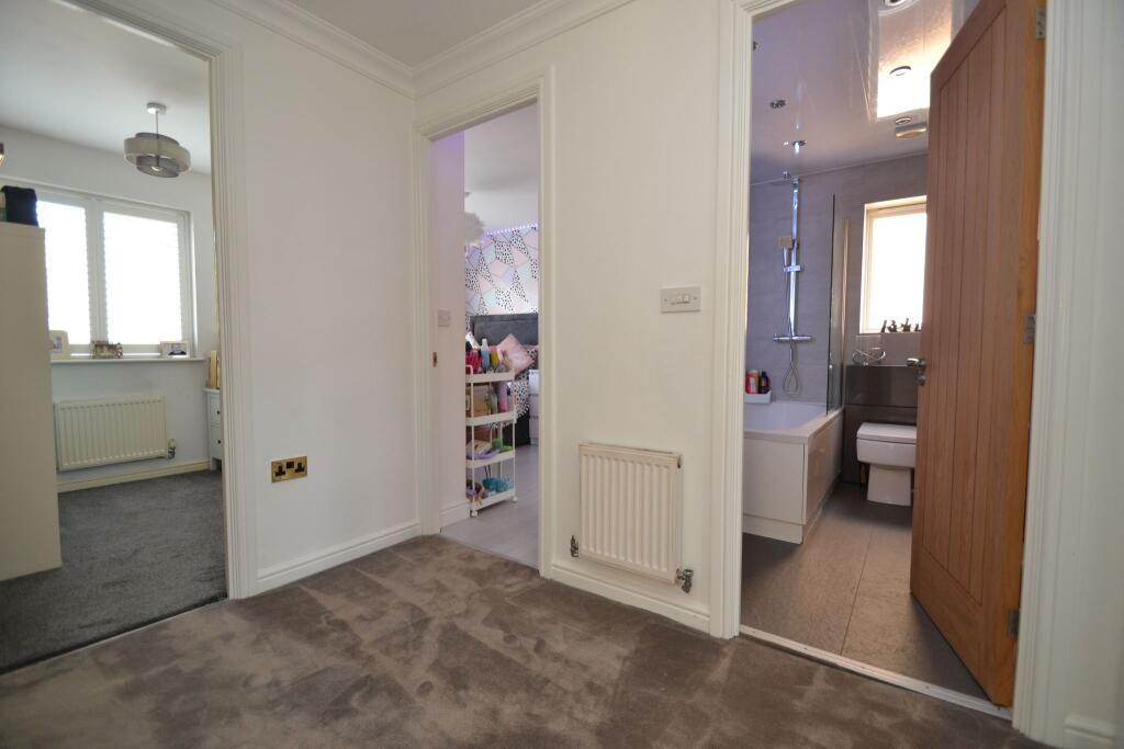 Additional image 27 of Javelin Close, Idle,