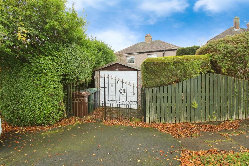 Additional image 15 of Cleckheaton Road, Low Moor, Bradford, BD12 0HL