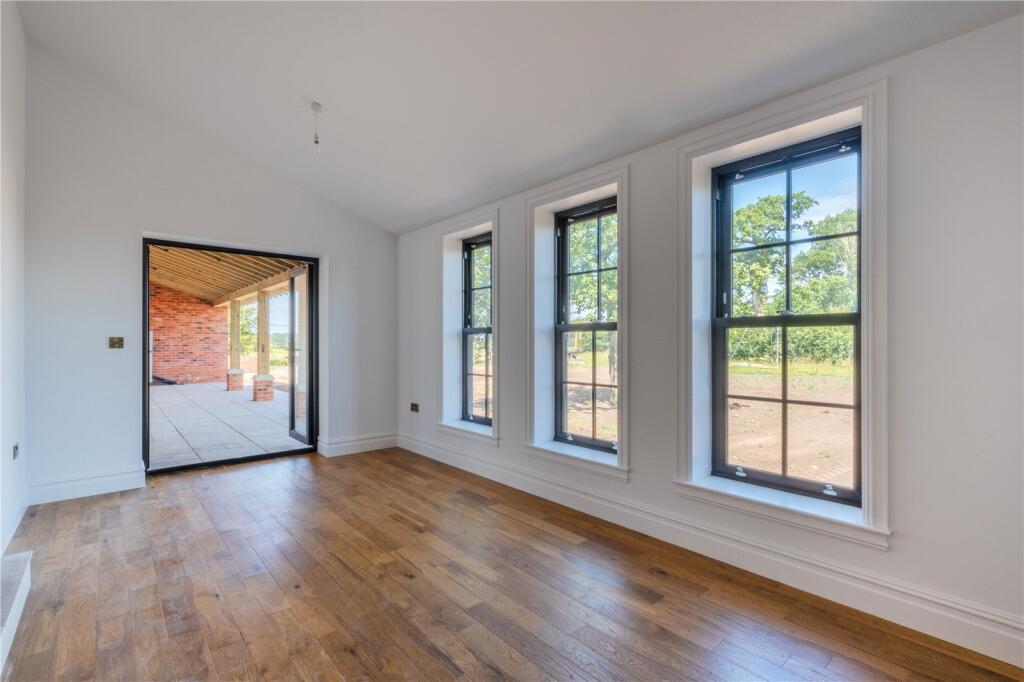 Additional image 8 of Impressive New Home in Holcombe –  Late Summer Completion