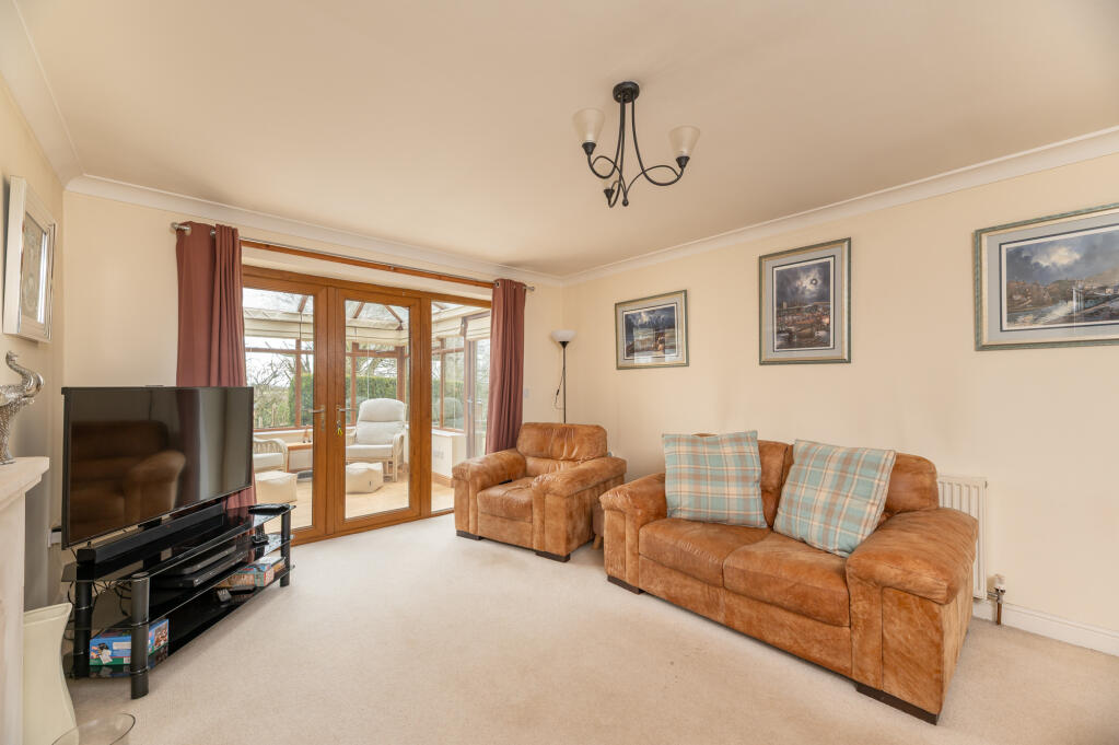 Additional image 36 of Lodge Gate Close, Denholme, West Yorkshire, BD13