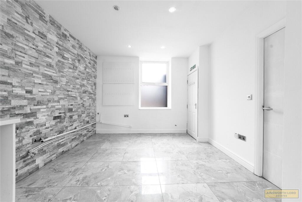 Additional image 5 of ***Blackburn Road, Darwen, Lancashire, BB3