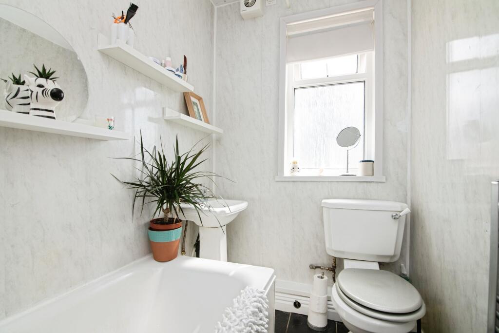 Additional image 7 of Elizabeth Crescent, Oldbury, B68