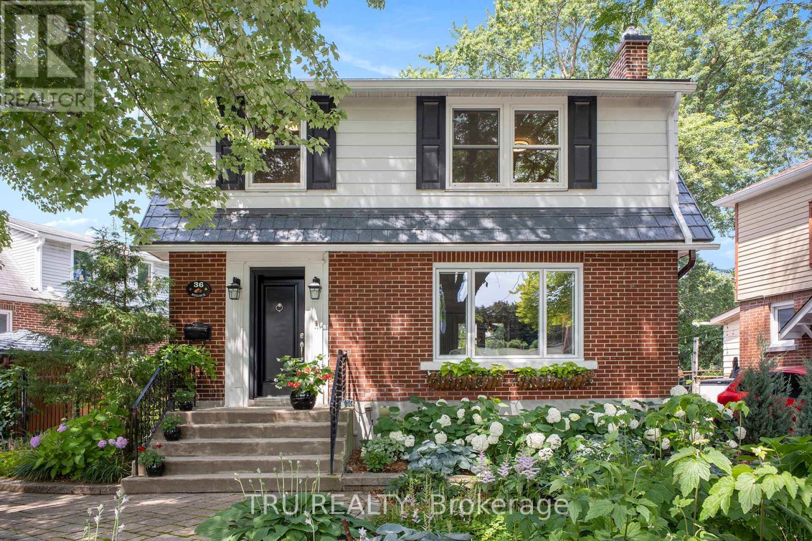 36 BULLOCK AVENUE NE|Ottawa, Ontario K1S1H1