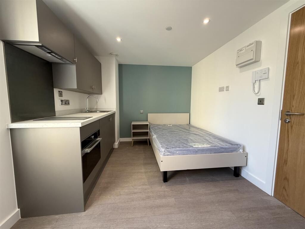 Additional image 4 of The Wheel House, Lower Bristol Road, Bath, BA2