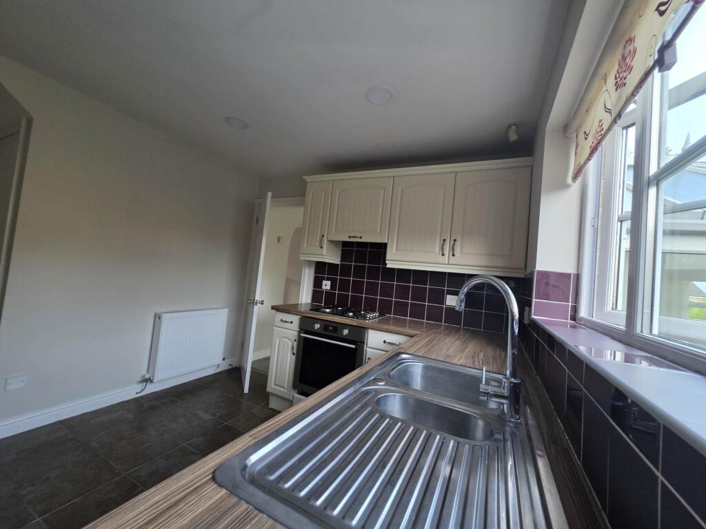 Additional image 4 of Richmond Grove Gomersal