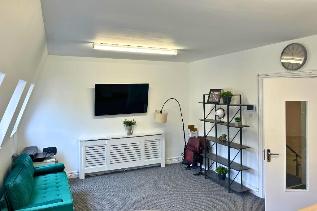 Property image for Second Floor Office Suite at 34 High Street, Sutton Coldfield, B72