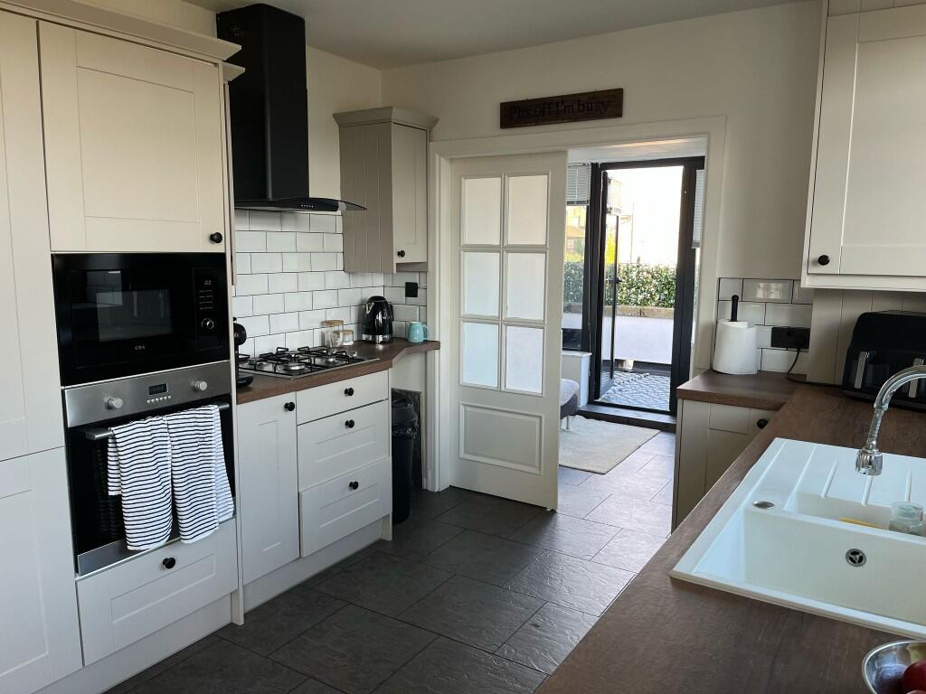 Additional image 12 of Main Street, BD15