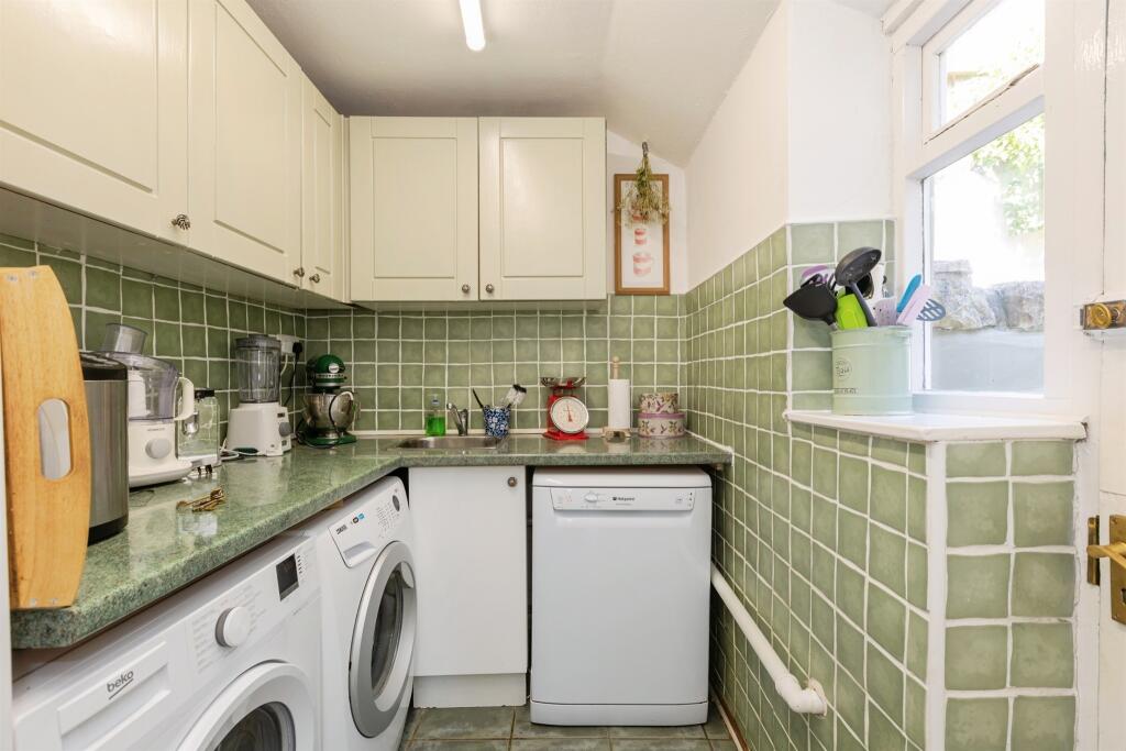 Additional image 10 of Fossway, Dunkerton, Bath