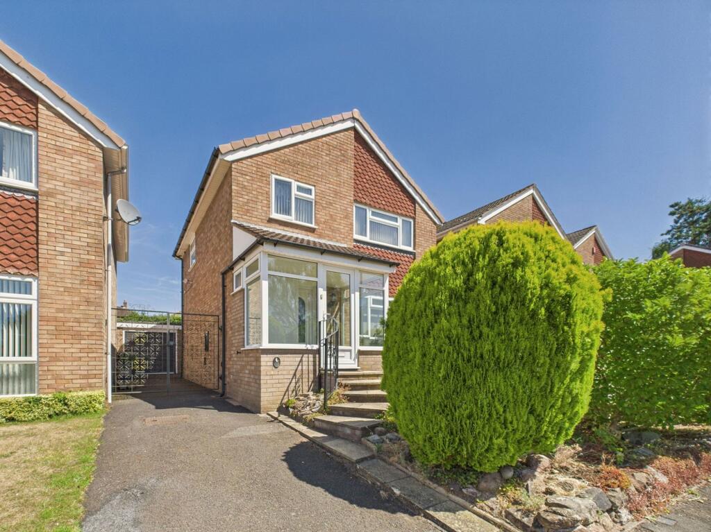 Southmead Drive, Lickey End, B60