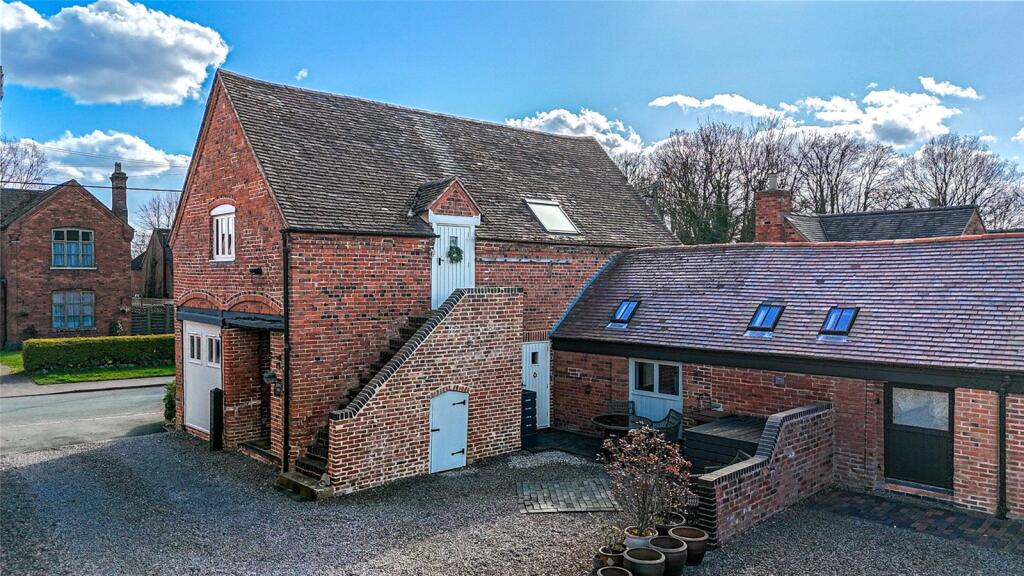 Haunton, Tamworth, Staffordshire, B79