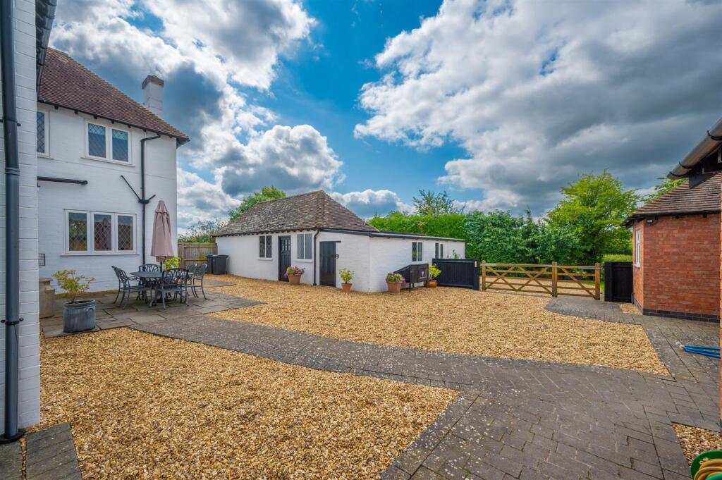 Additional image 55 of Stratford Road, Cranhill