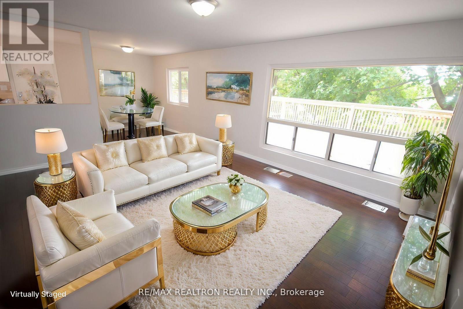 UPPER - 34 ORTON PARK ROAD|Toronto (Woburn), Ontario M1G3G4