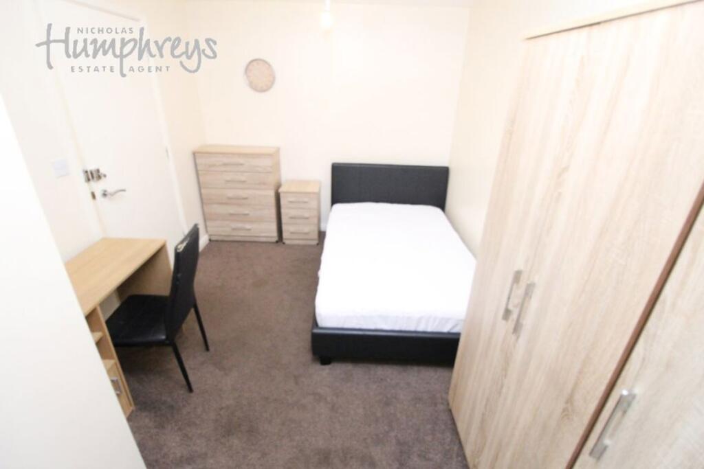 Additional image 7 of Bodmin Grove, B7 - 8-8 Viewings