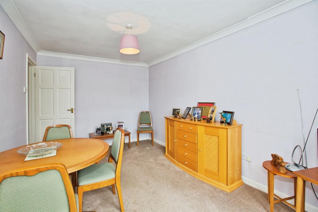 Additional image 18 of Carisbrooke Gardens, Yeovil