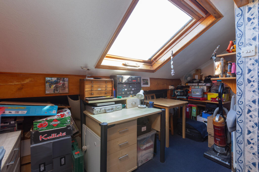 Additional image 24 of Ivegate, Colne, BB8