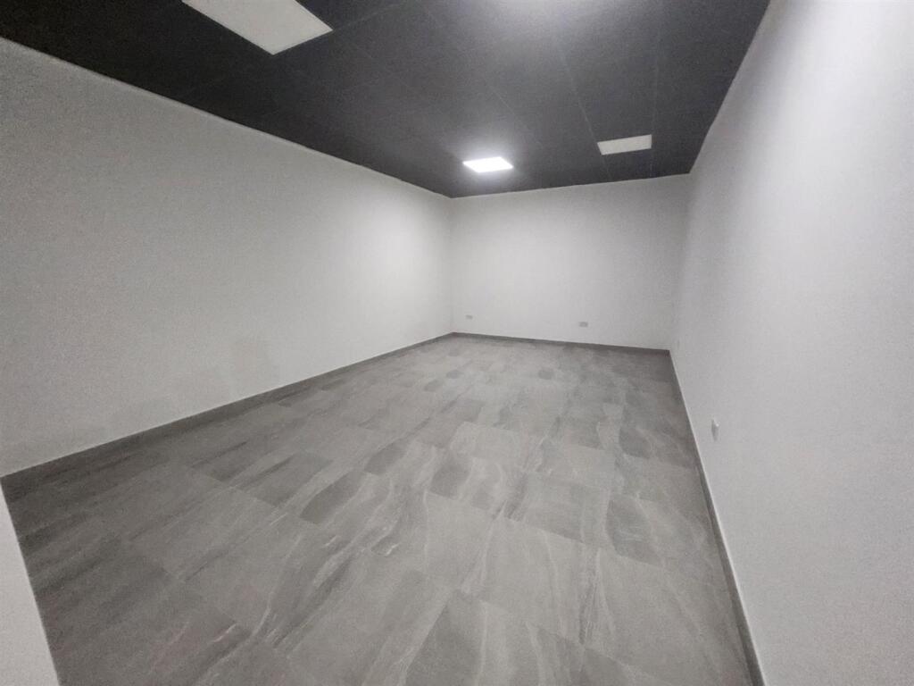 Additional image 14 of 325 High Street, West Bromwich