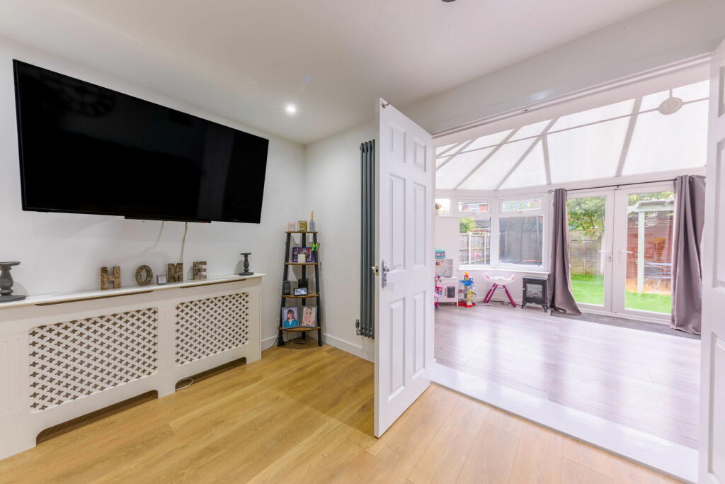 Additional image 5 of Badger Close, Redditch, B98 0JE