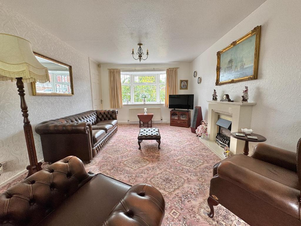 Additional image 4 of St Cuthberts Close, West Bromwich, West Midlands, B70 6TP