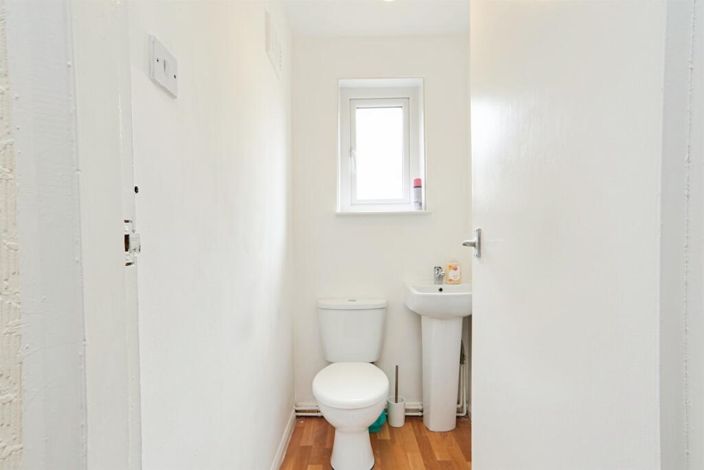 Additional image 13 of Lindisfarne Road, Shipley