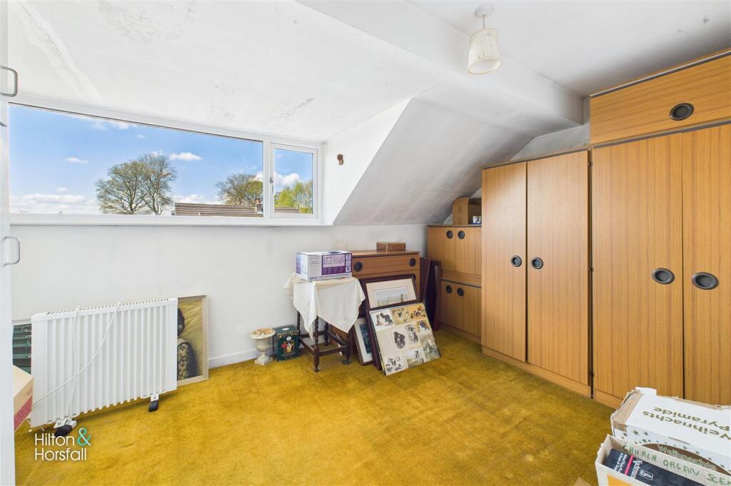 Additional image 8 of Uplands Drive, Fence