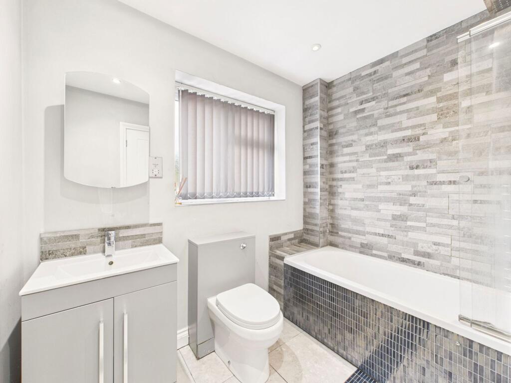 Additional image 11 of Stratford Road, Bromsgrove, B60