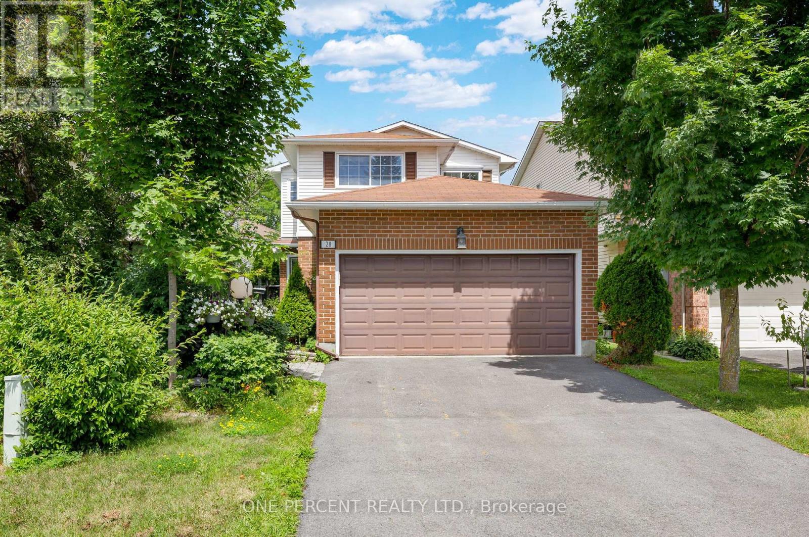 28 CHICKASAW CRESCENT|Ottawa, Ontario K2M1M4