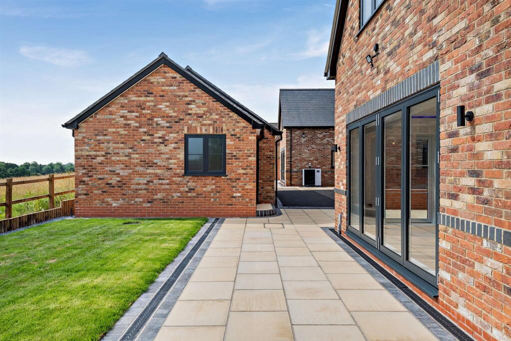 Additional image 32 of 1, Wells Cottage, Wootton Wawen, B95
