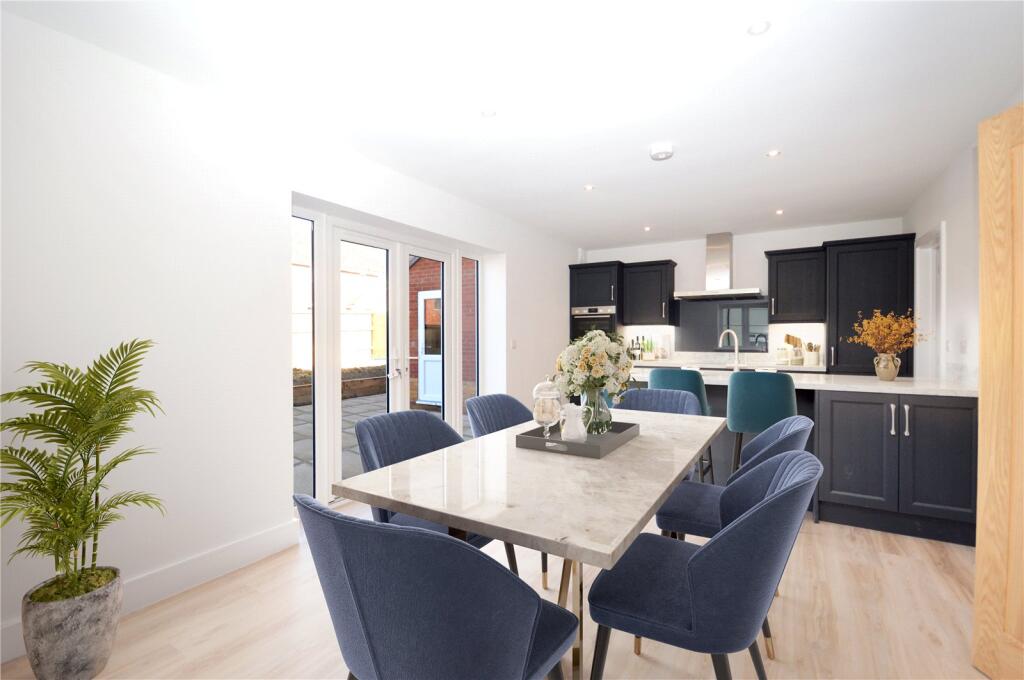 Additional image 4 of 19 Clayton Close, Yeovil, BA22
