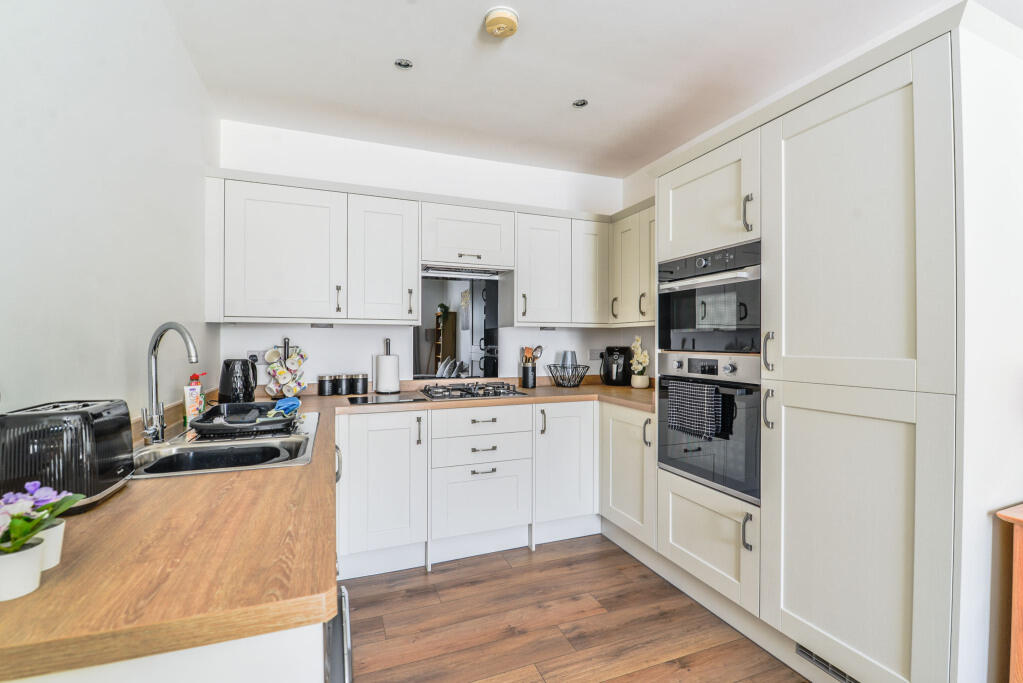 Additional image 7 of Halifax Road, Cullingworth, West Yorkshire, BD13