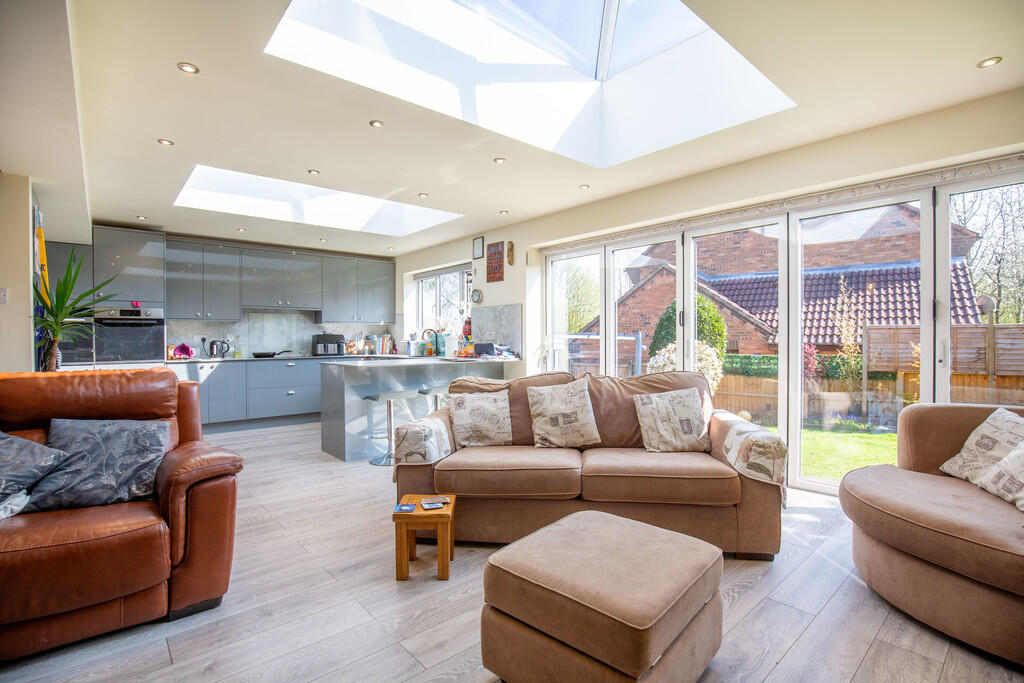 Additional image 4 of Shannon, Tamworth